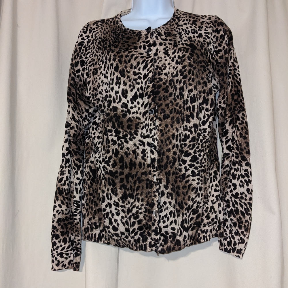 AUGUST SILK animal leopard print button up sweater large